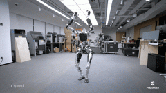 <strong>Adam 全尺寸人形机械人首跳查尔斯顿舞揭</strong>